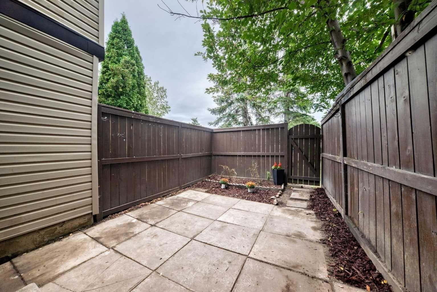 11, 3029 Rundleson Road NE