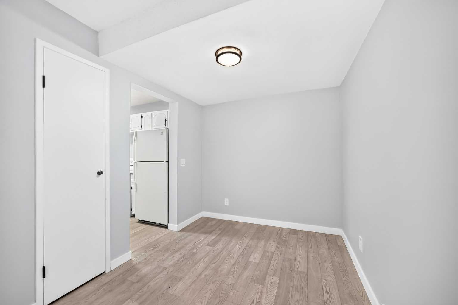 11, 3029 Rundleson Road NE