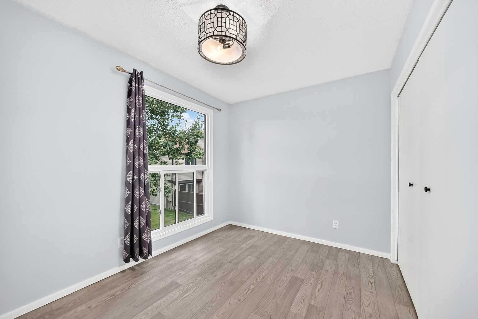 11, 3029 Rundleson Road NE