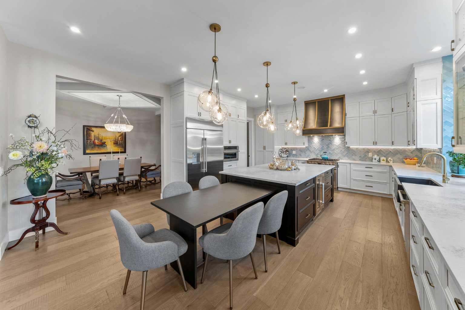 41 Damkar Drive 