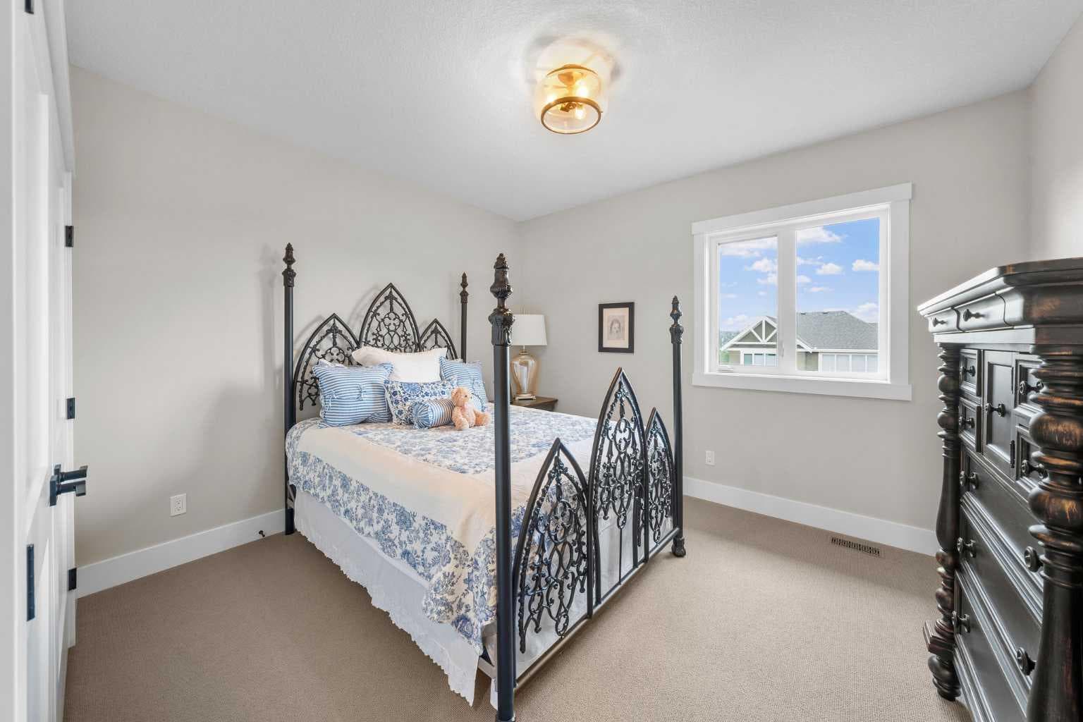 41 Damkar Drive 
