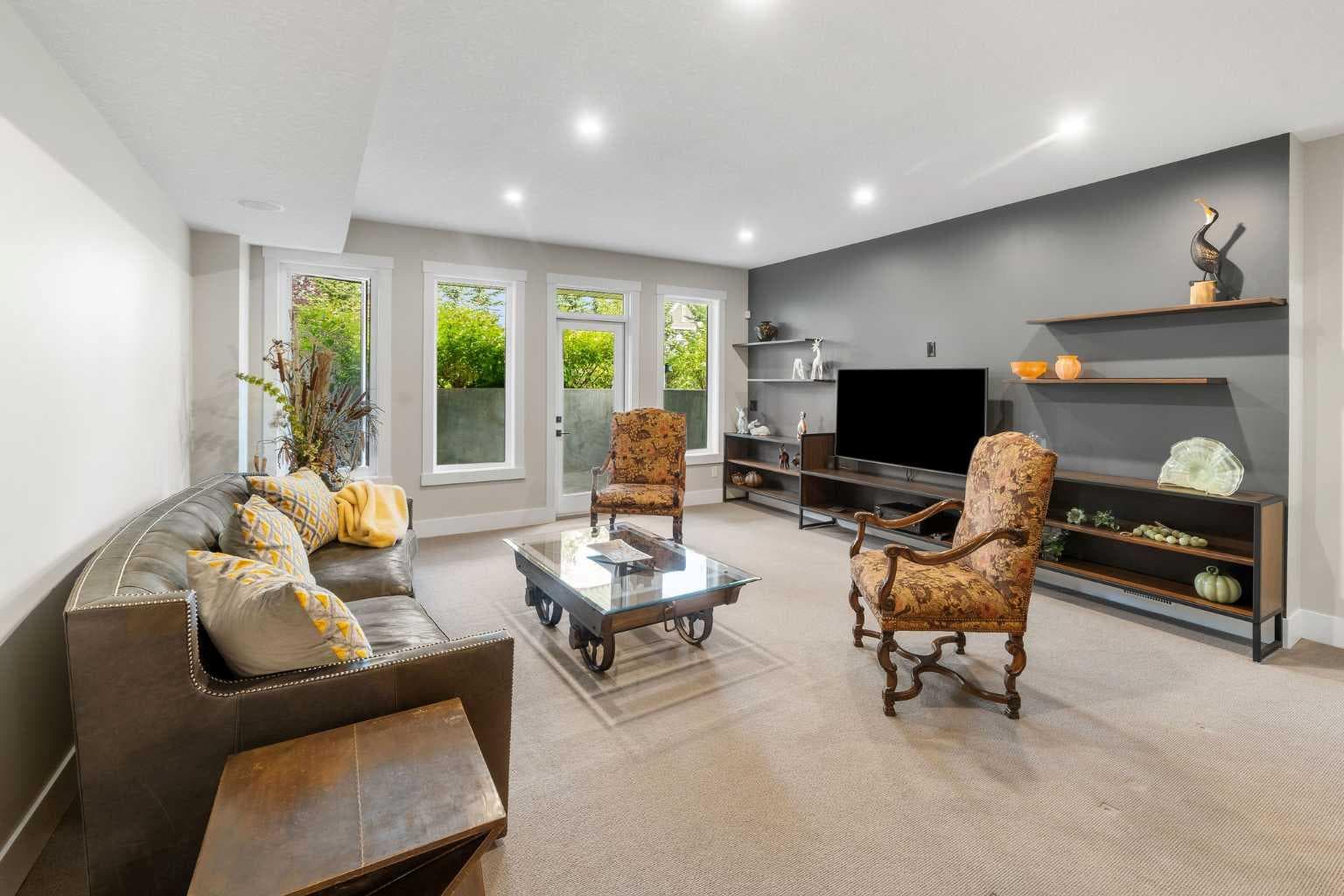 41 Damkar Drive 