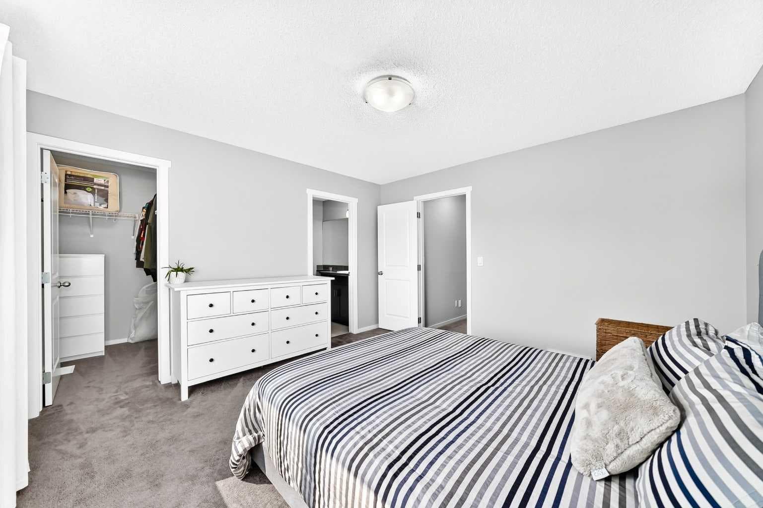 680 Walden Drive SE