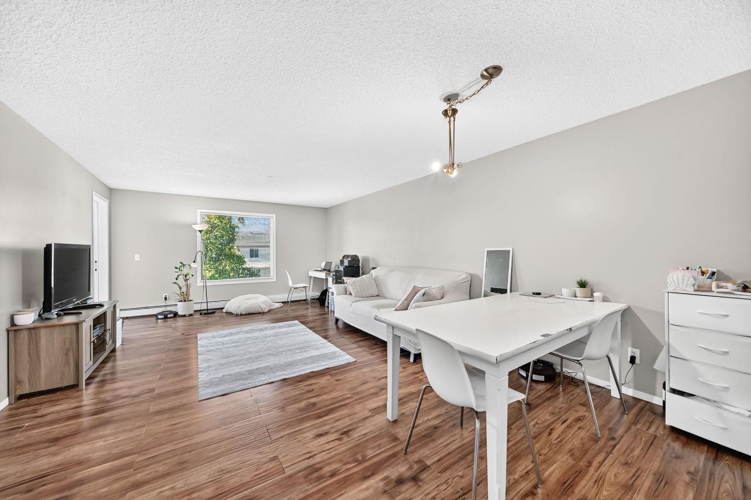1321, 8 Bridlecrest Drive SW