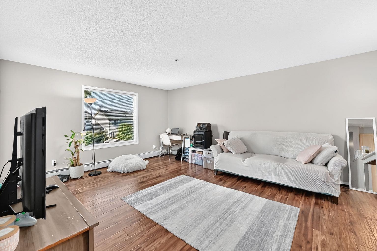 1321, 8 Bridlecrest Drive SW