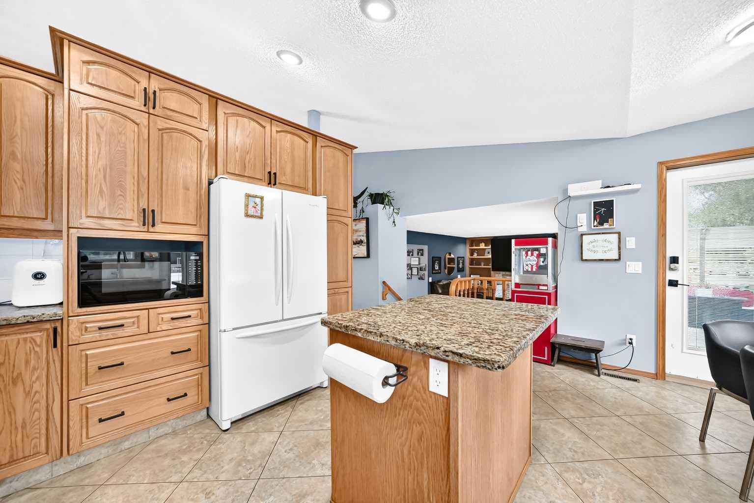 36 Chinook Crescent 