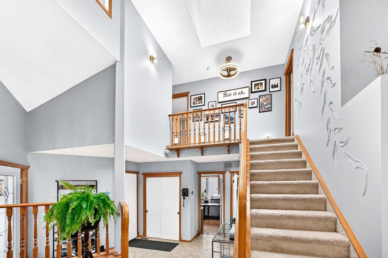 36 Chinook Crescent 