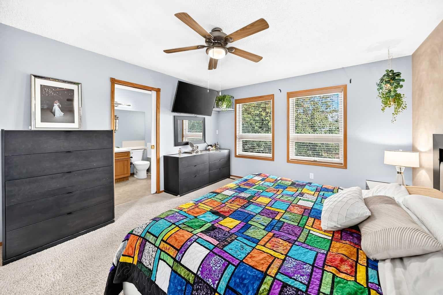 36 Chinook Crescent 