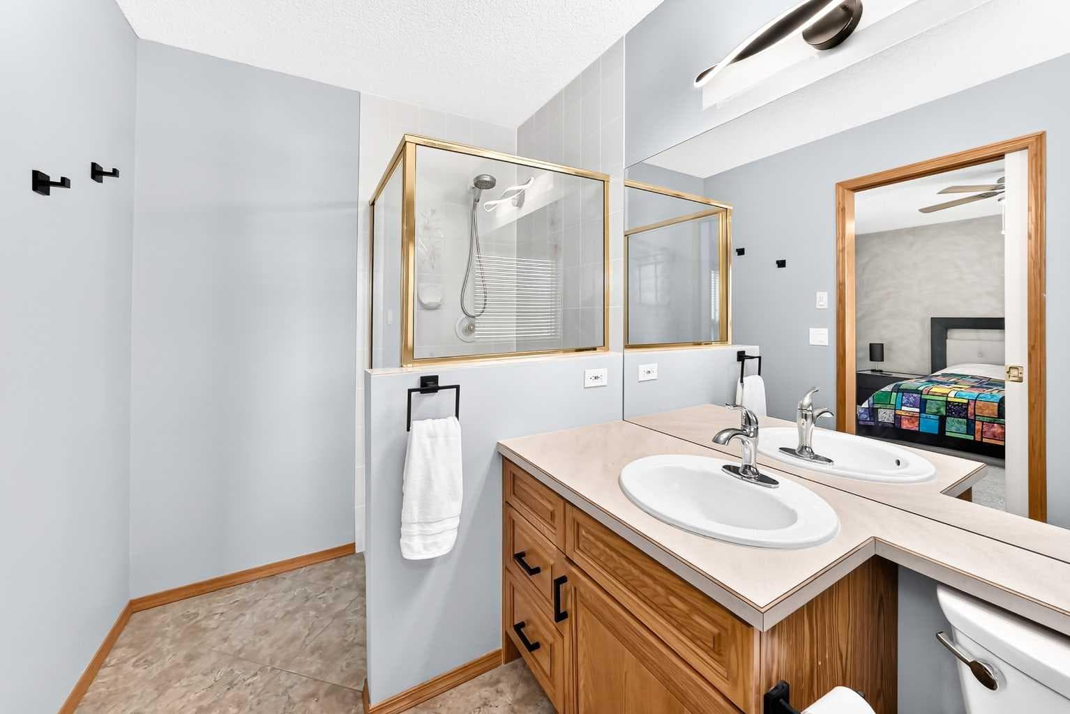 36 Chinook Crescent 