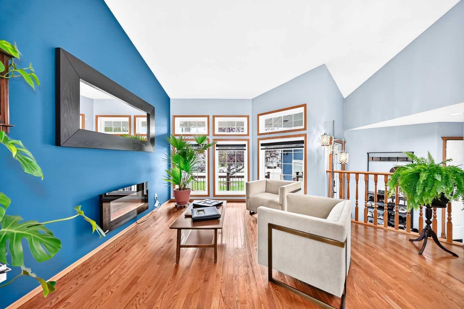 36 Chinook Crescent 