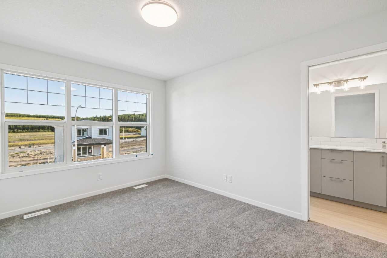 98 Creekview Avenue SW