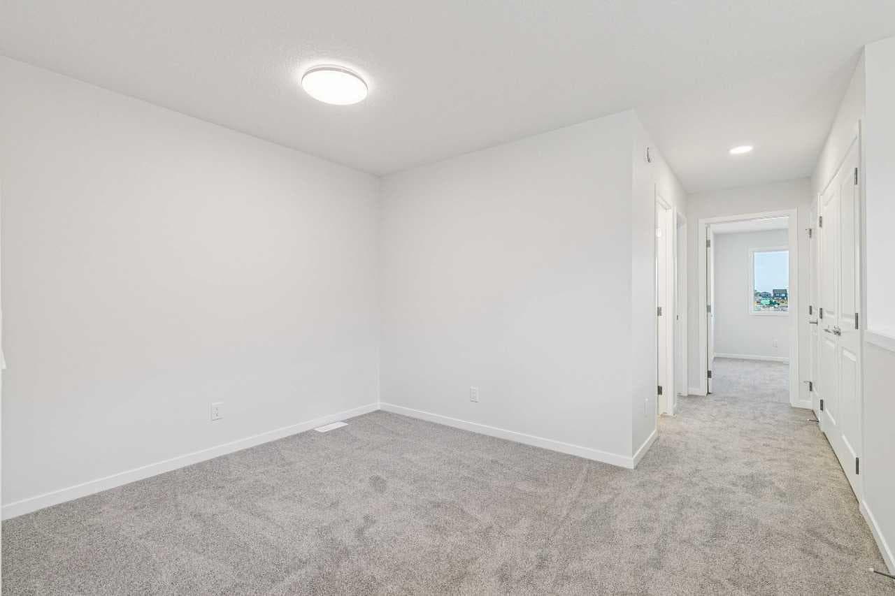 98 Creekview Avenue SW