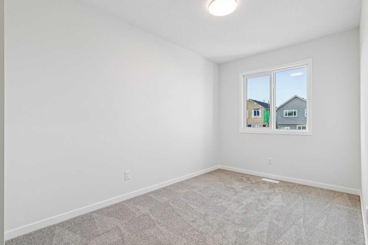 98 Creekview Avenue SW