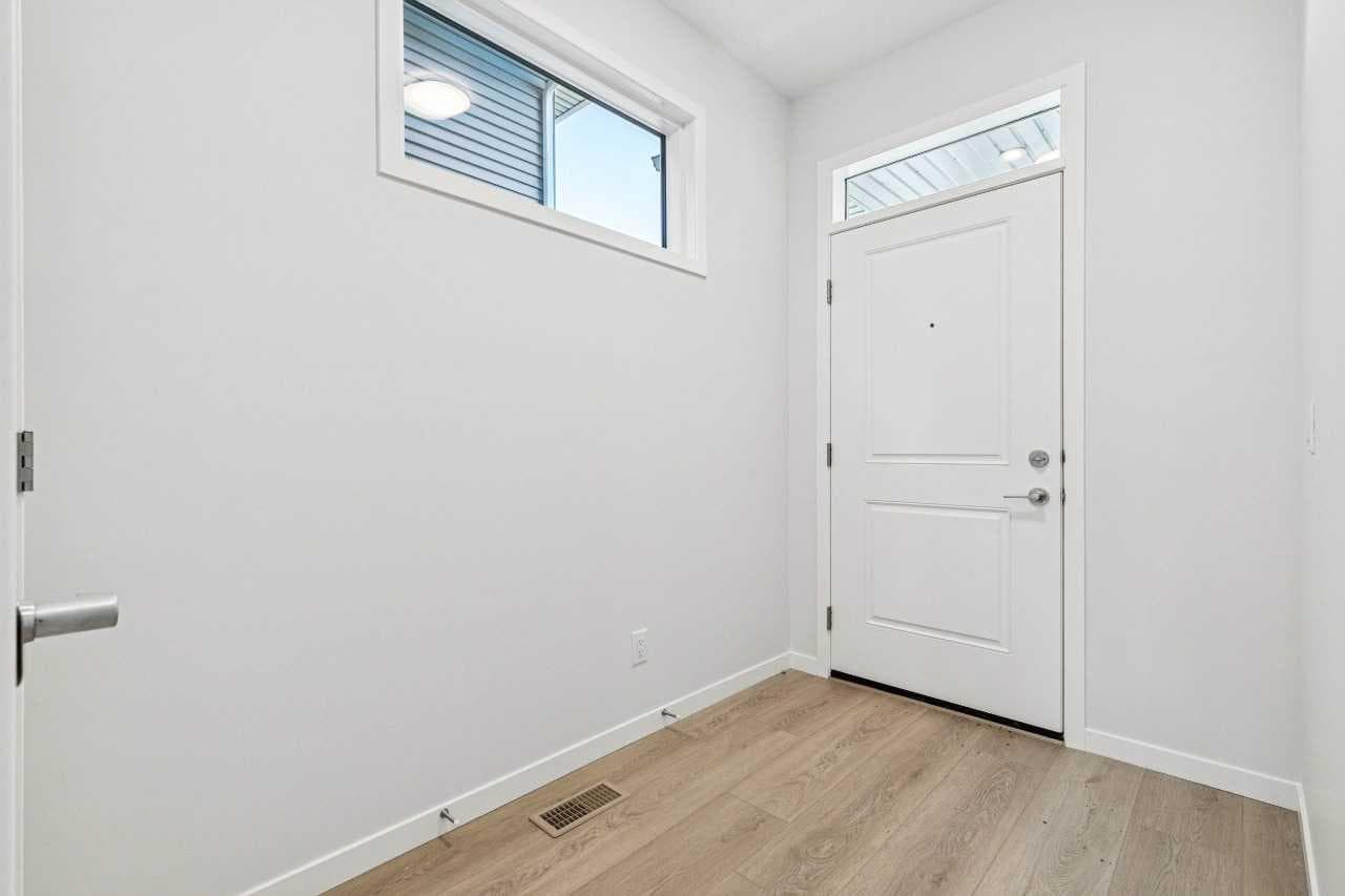 98 Creekview Avenue SW