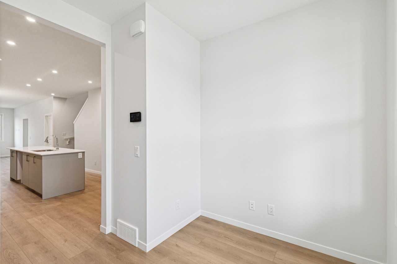 98 Creekview Avenue SW