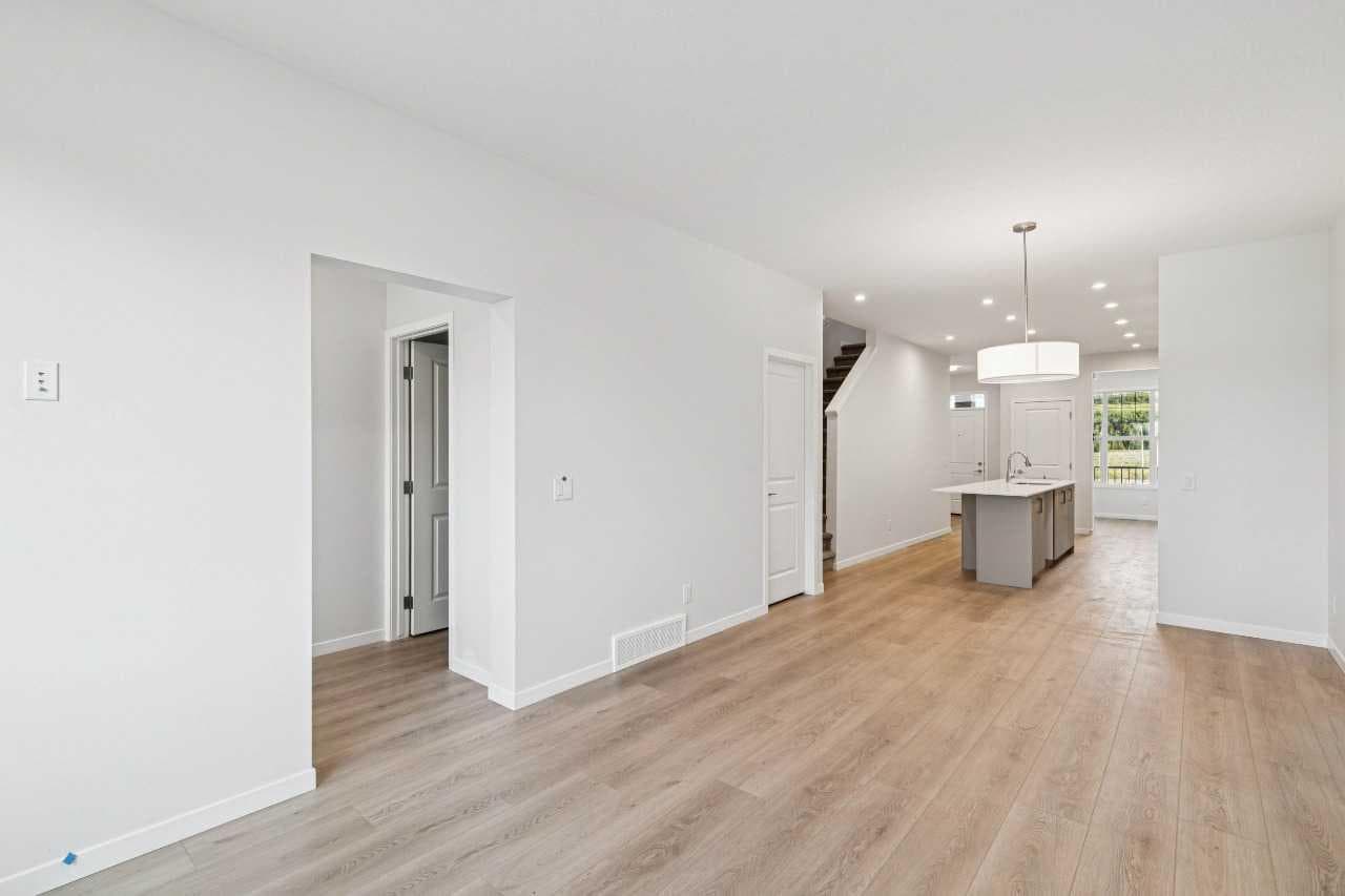 98 Creekview Avenue SW