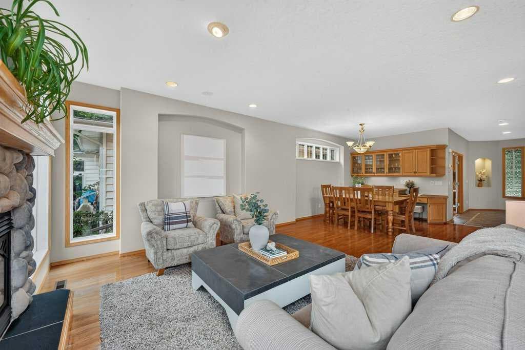 15 Rosery Drive NW
