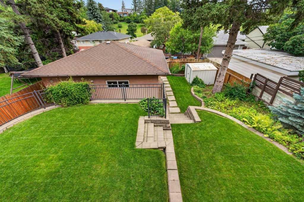 15 Rosery Drive NW