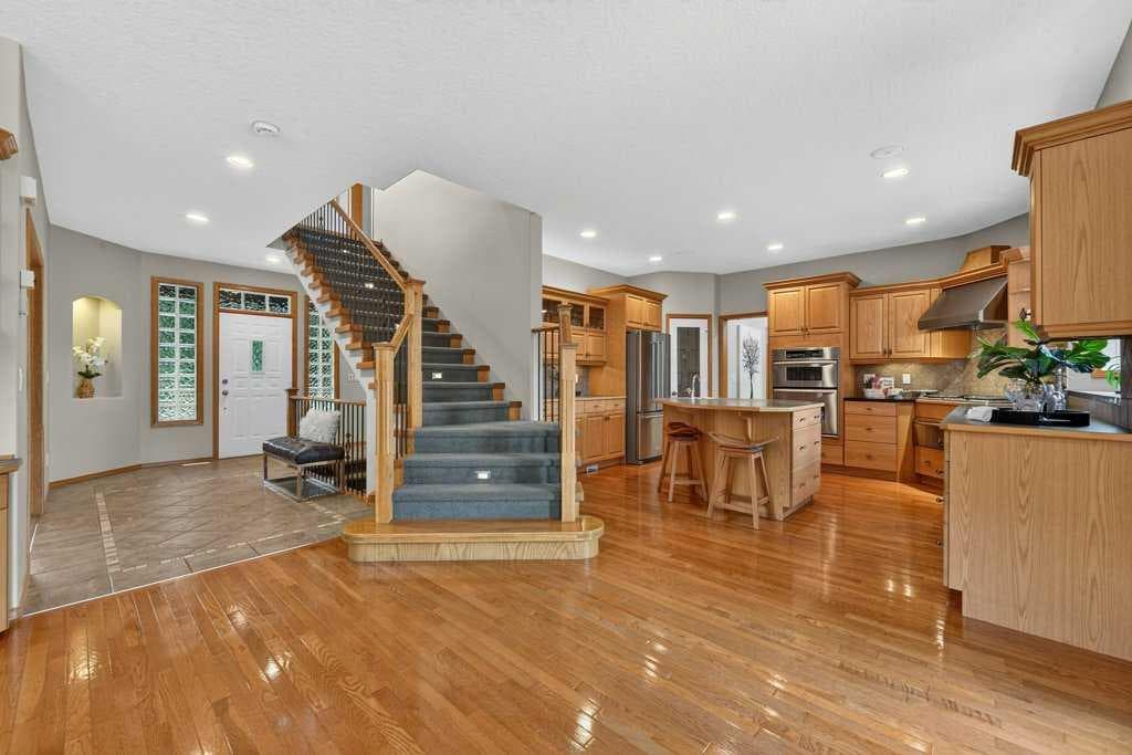 15 Rosery Drive NW