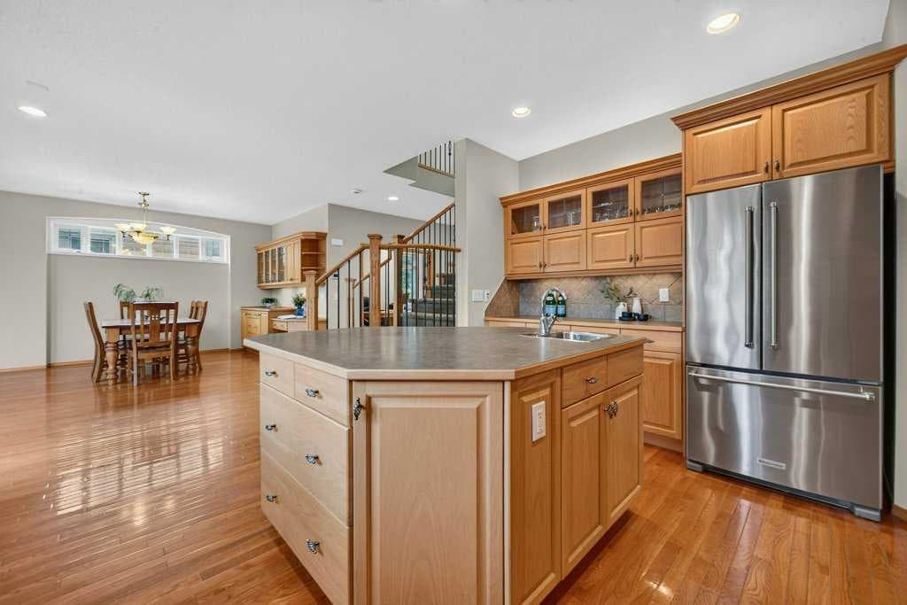 15 Rosery Drive NW