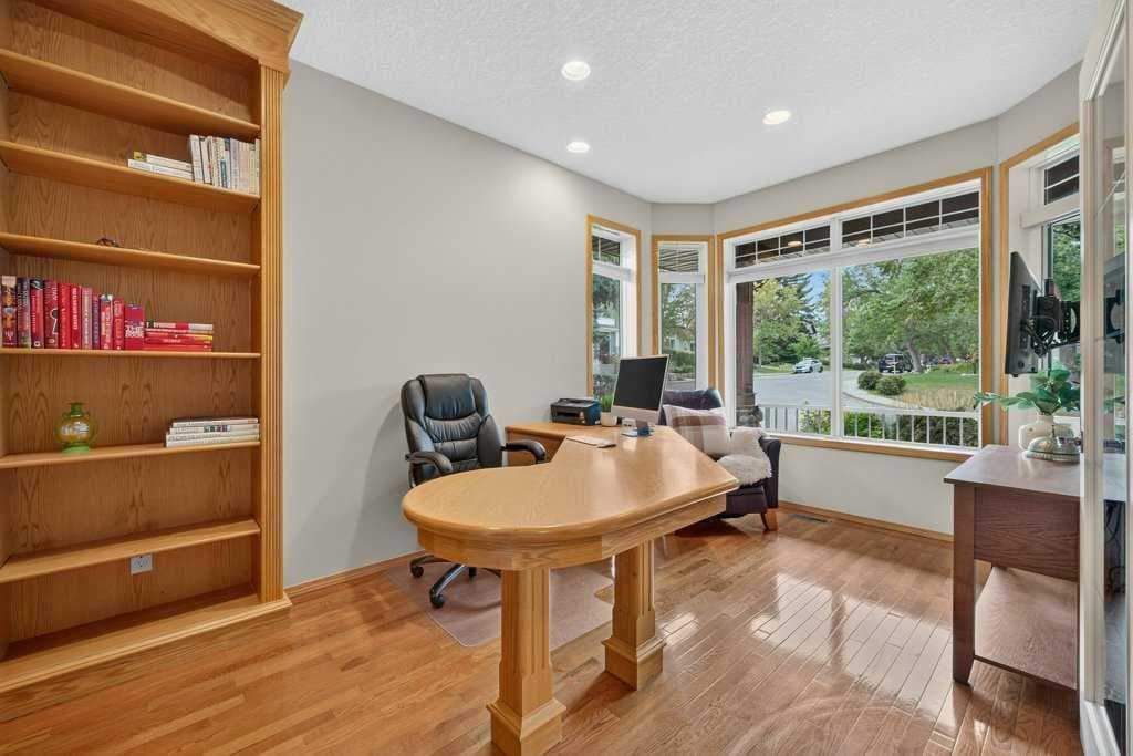 15 Rosery Drive NW