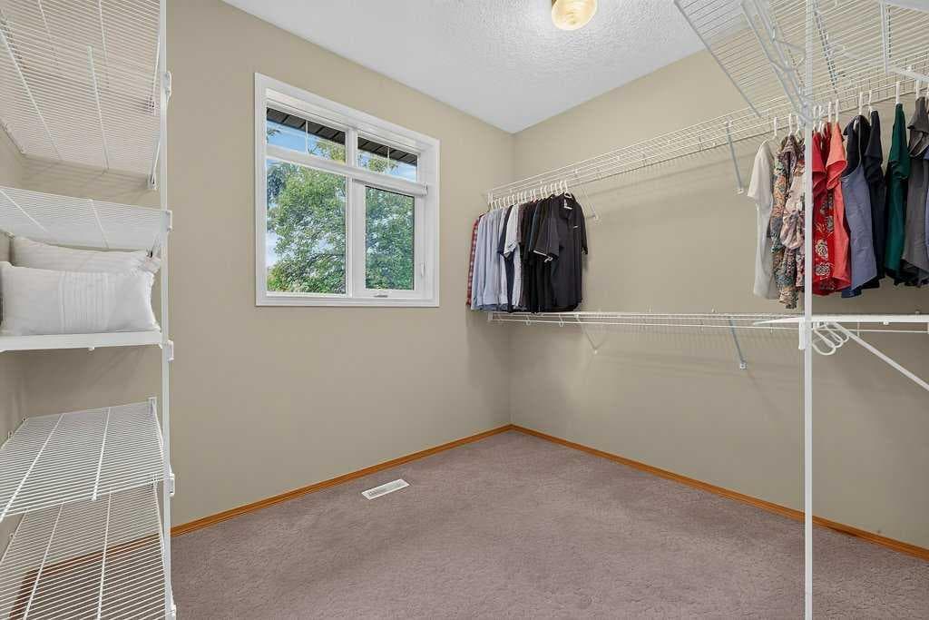 15 Rosery Drive NW