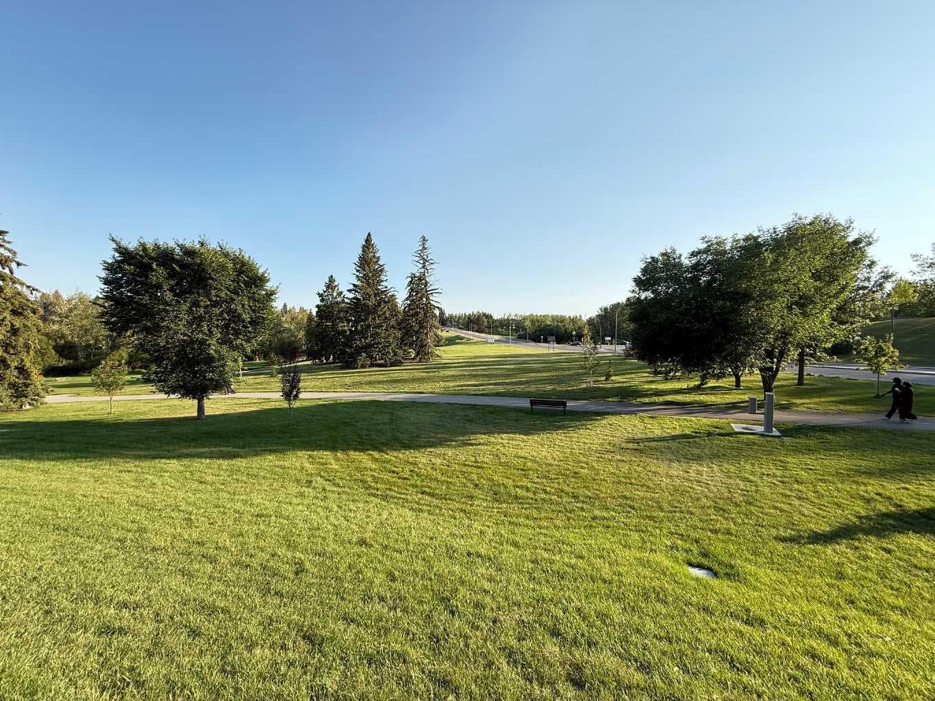 15 Rosery Drive NW