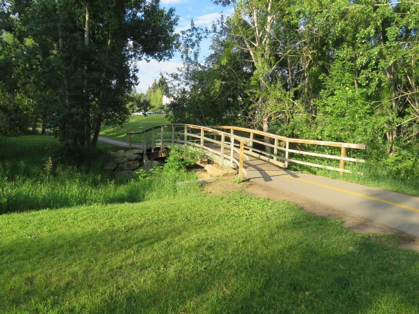 15 Rosery Drive NW