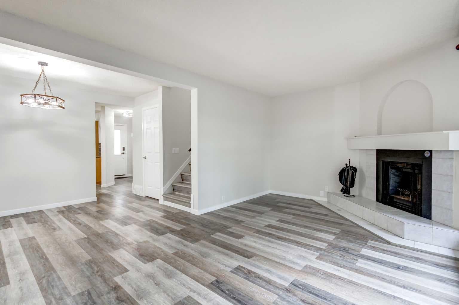 12, 310 Brookmere Road SW
