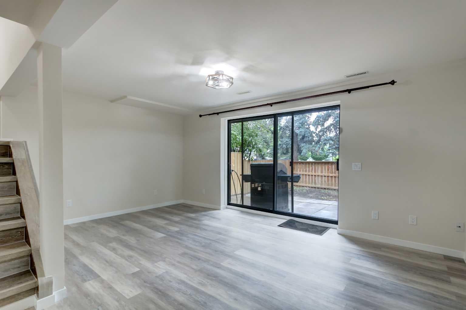 12, 310 Brookmere Road SW