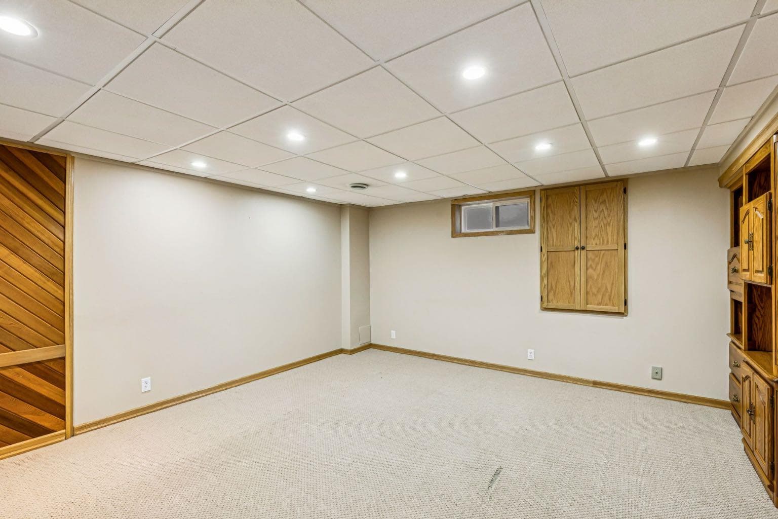 90 Glenhill Drive 