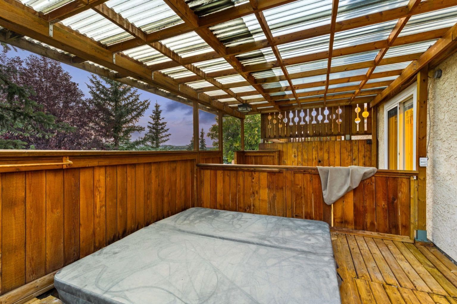 90 Glenhill Drive 
