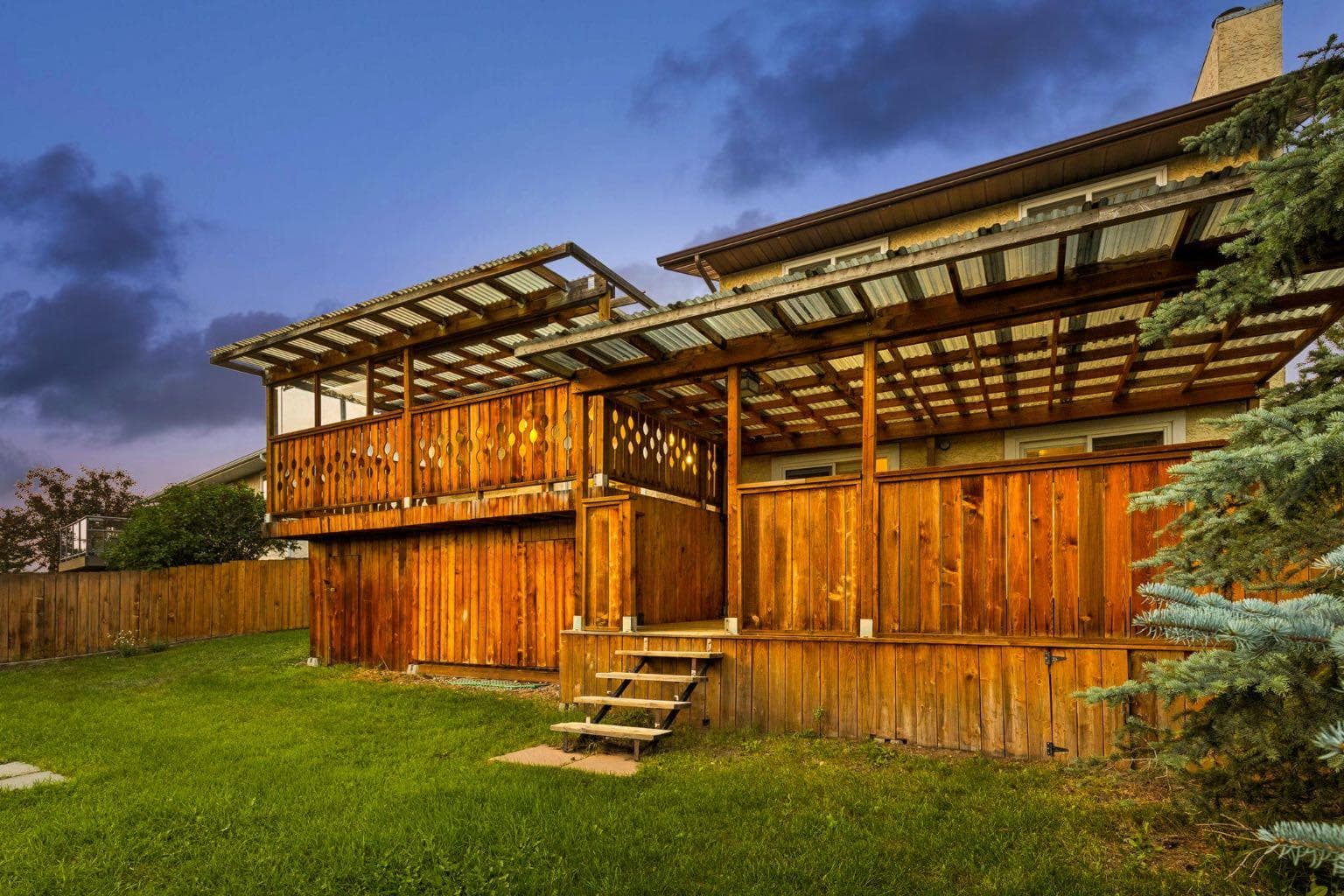 90 Glenhill Drive 