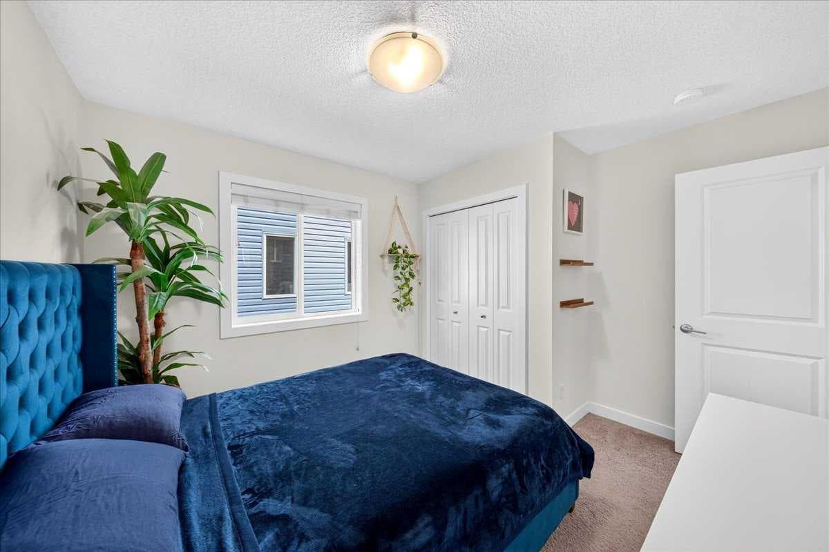 135 Bayview Circle SW