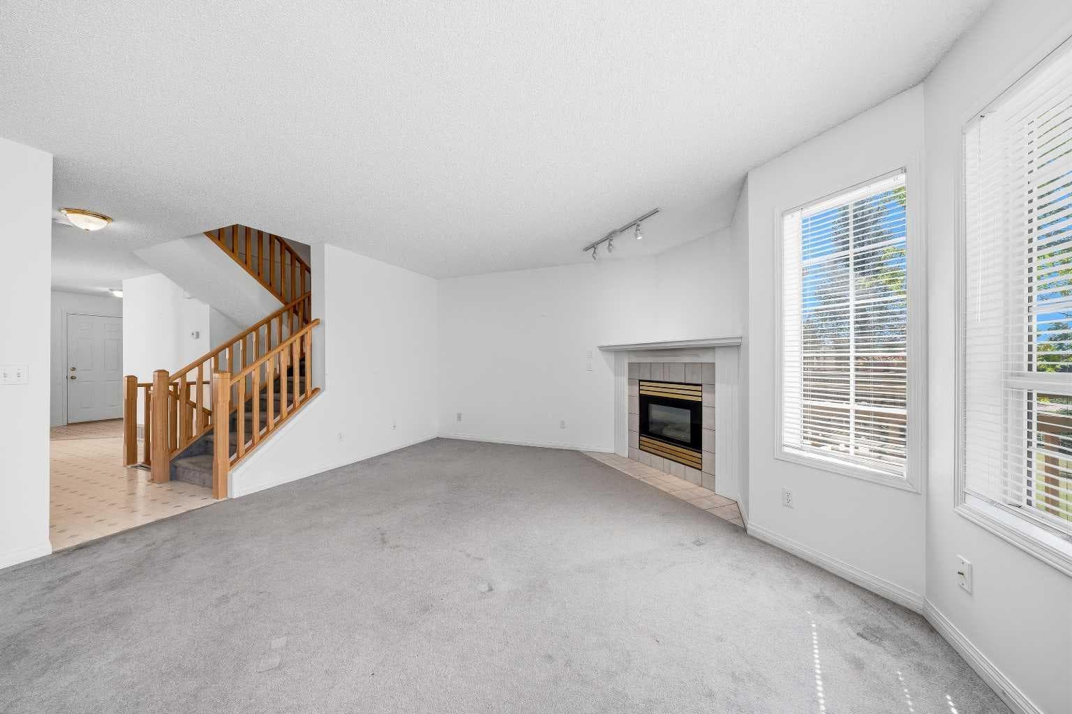 210 Scenic Acres Terrace NW