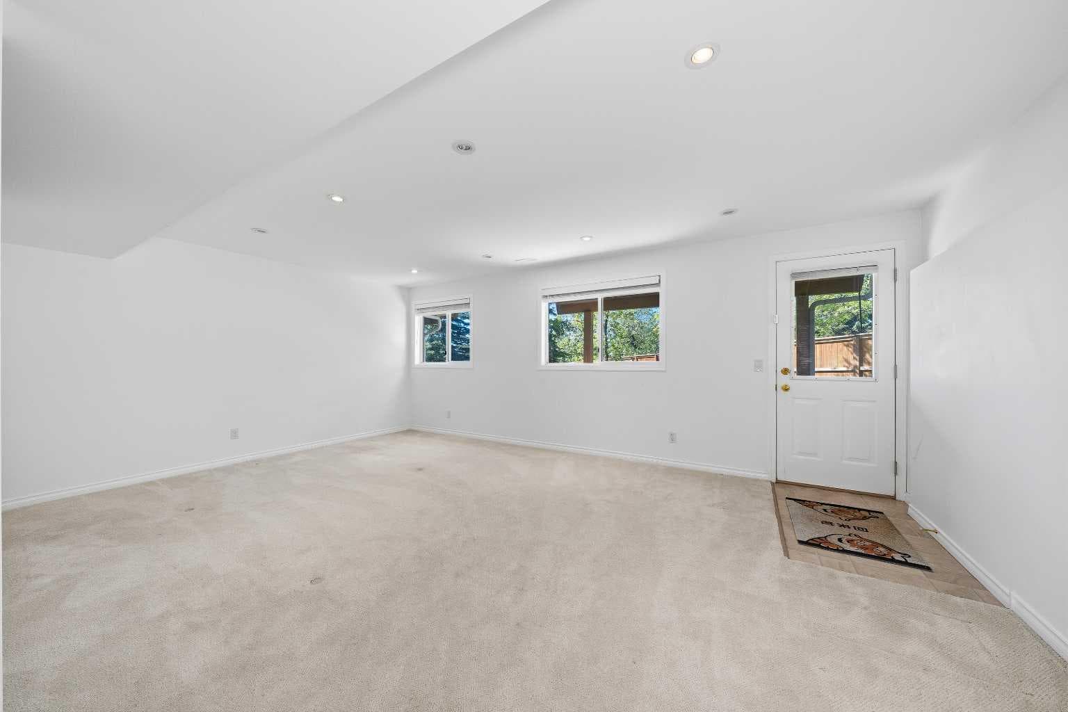 210 Scenic Acres Terrace NW