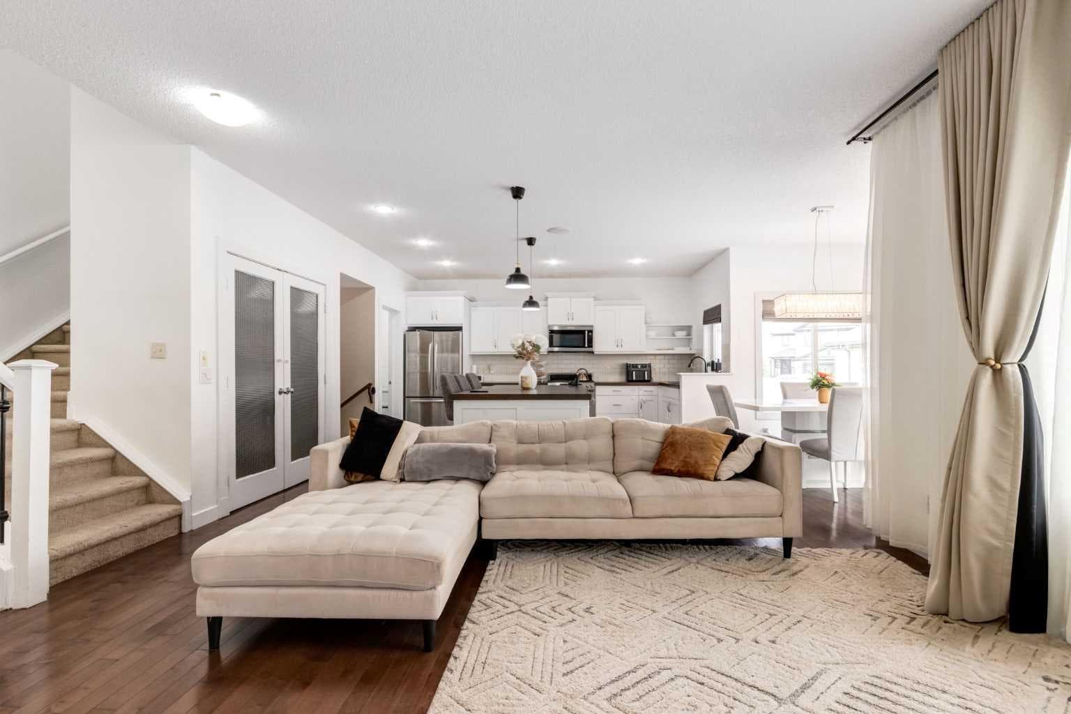 133 Copperleaf Bay SE