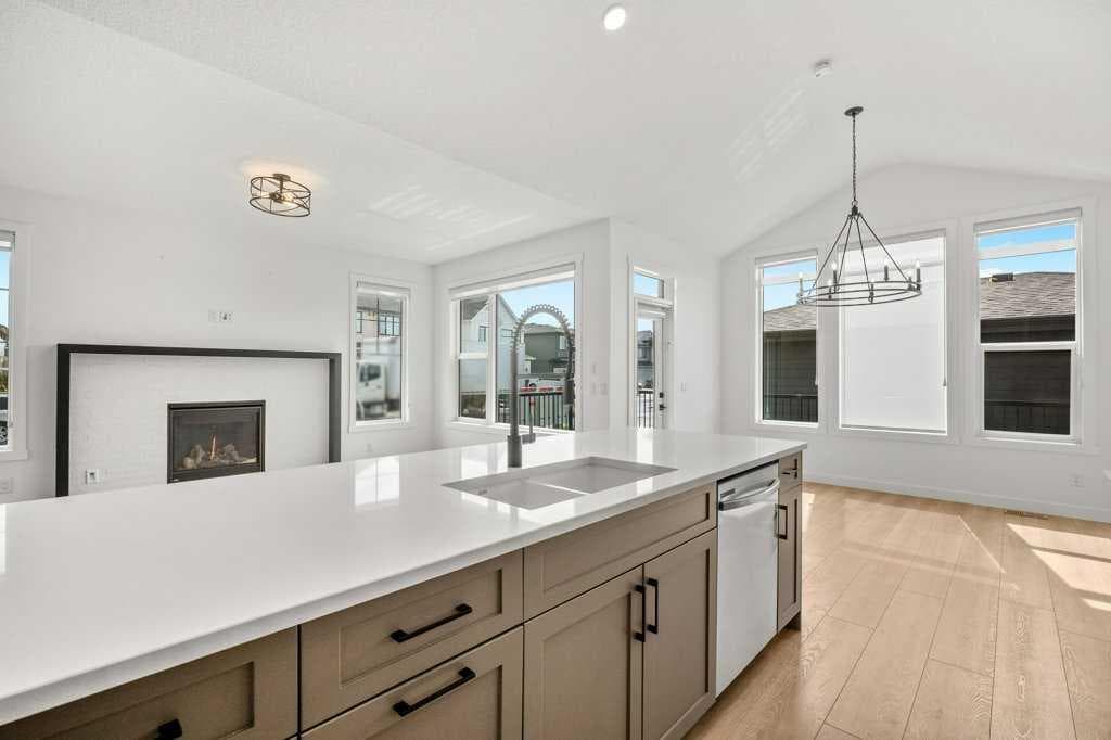 568 Grayling Bend 