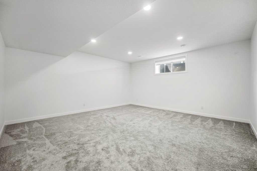 568 Grayling Bend 