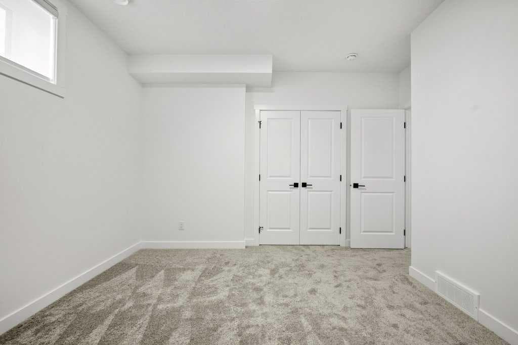 568 Grayling Bend 