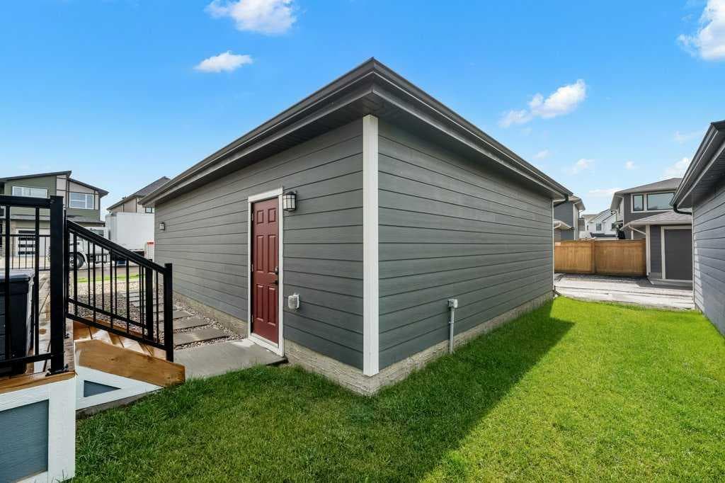 568 Grayling Bend 