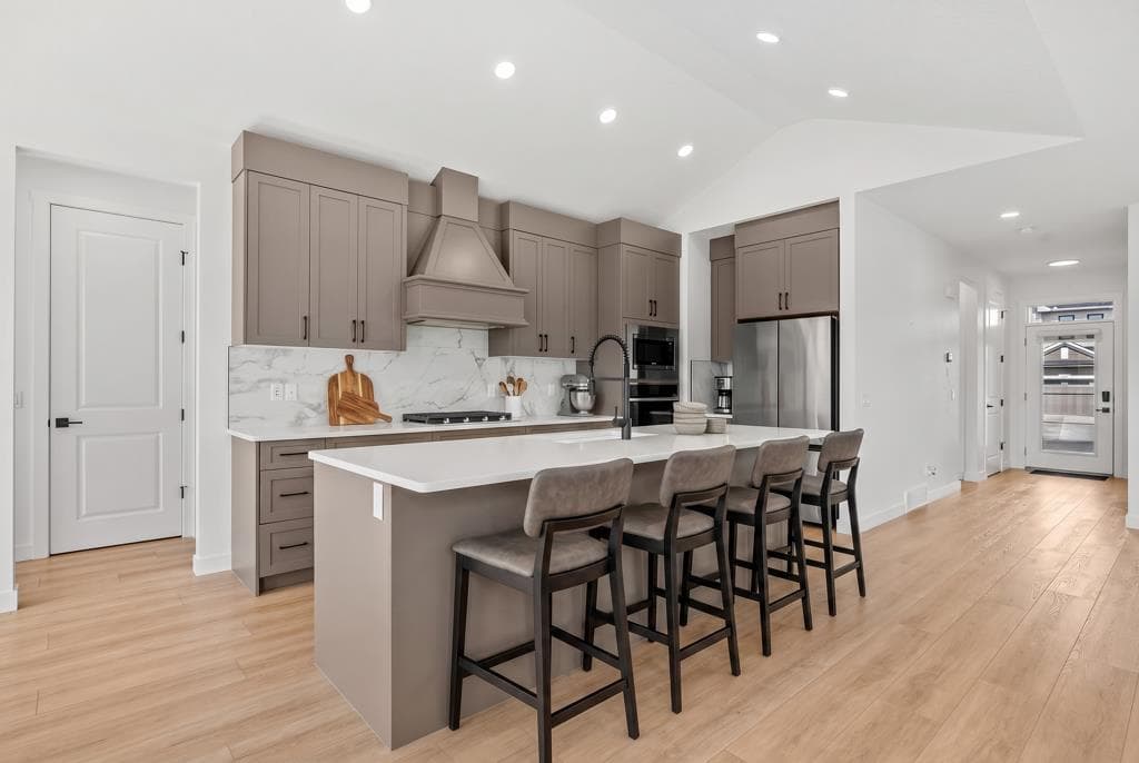 568 Grayling Bend 