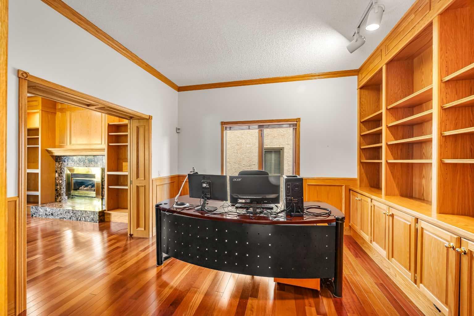 52 Edgeview Road NW