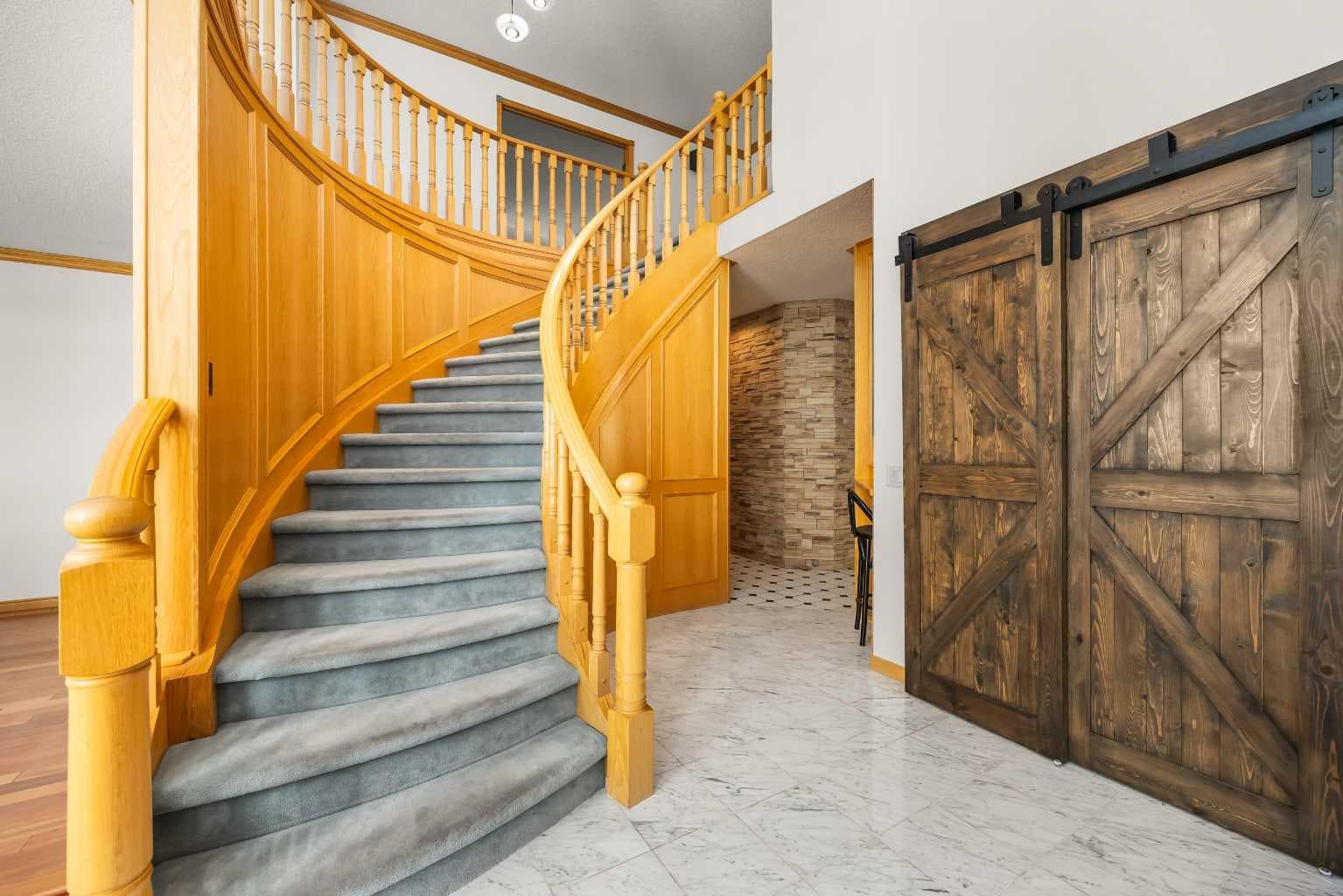 52 Edgeview Road NW