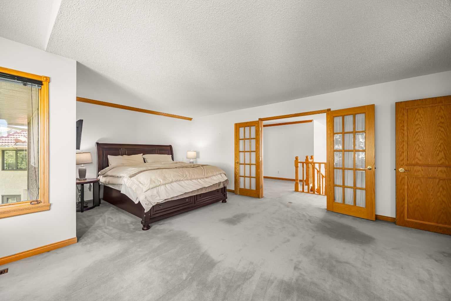 52 Edgeview Road NW