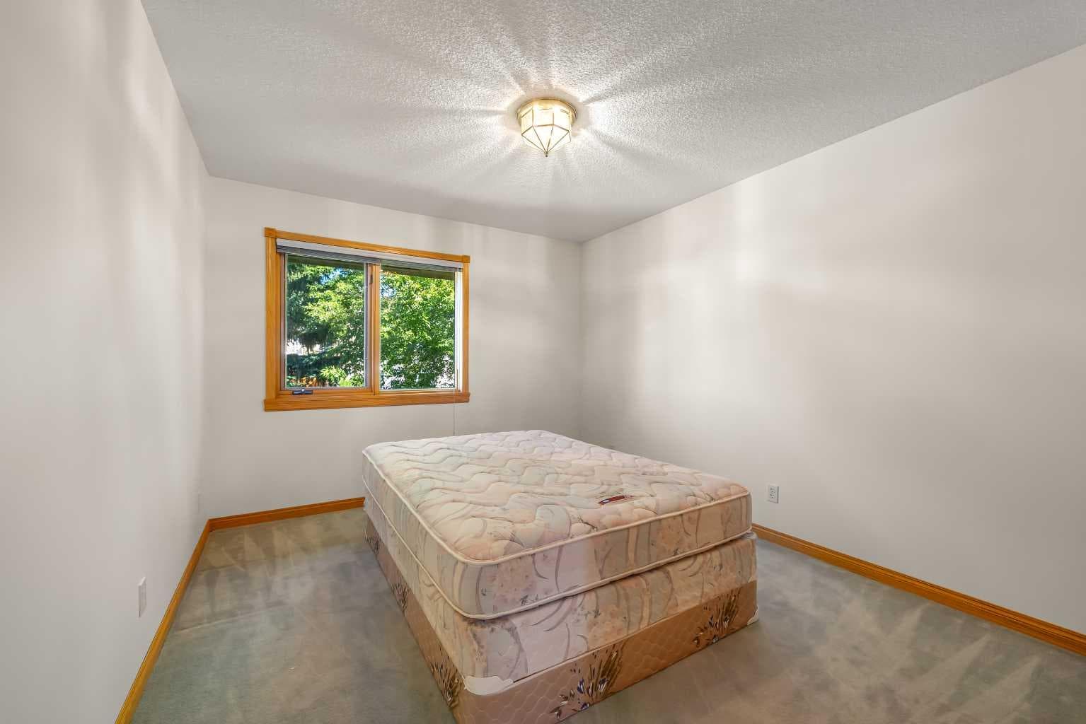 52 Edgeview Road NW