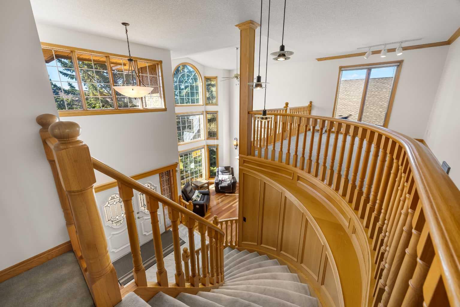 52 Edgeview Road NW