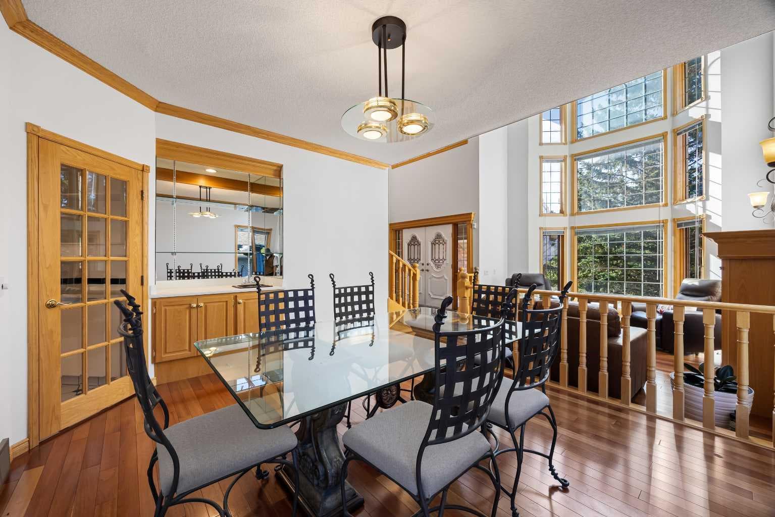 52 Edgeview Road NW