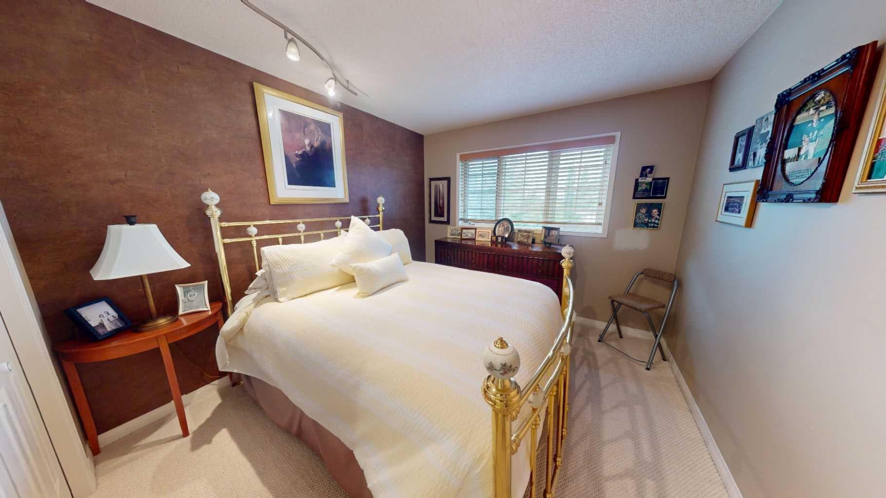 331 Douglas Woods Drive SE