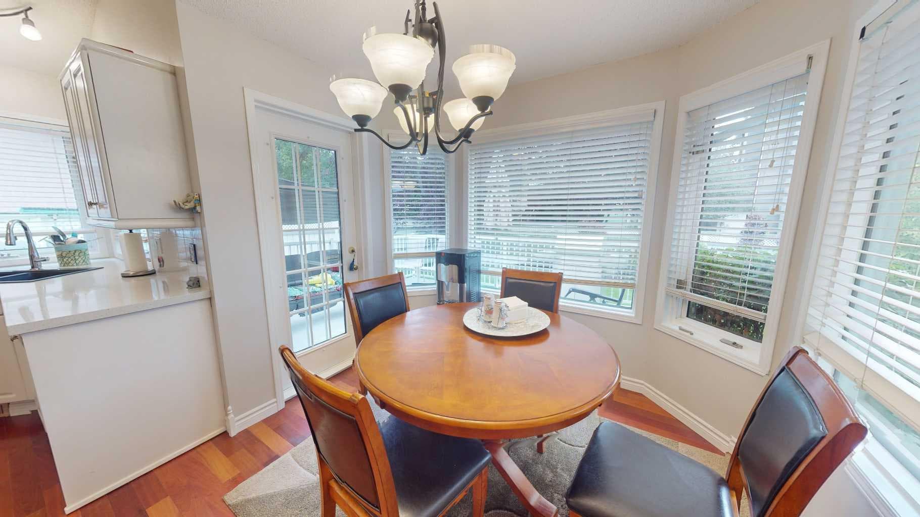 331 Douglas Woods Drive SE